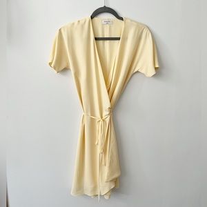 ✨WORN ONCE✨ | Babaton Light Yellow Tie / Wrap Tshirt Dress